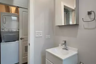 1444 W Erie St, Chicago, IL 60642 - Photo 9