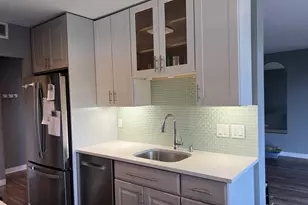 7141 N Kedzie Ave, Chicago, IL 60645 - Photo 5