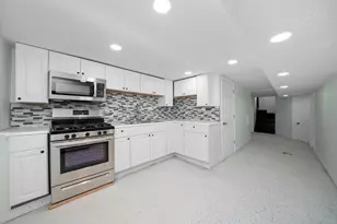 6431 S Artesian Ave, Chicago, IL 60629 - Photo 7