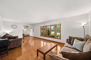 800 Lisdowney Dr, Lockport, IL 60441 - Photo 9