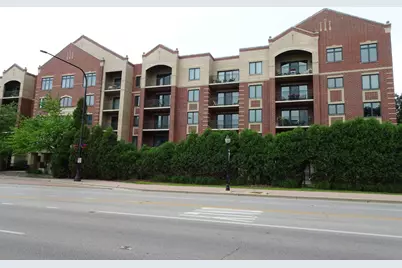 5 W Central Road #313, Mount Prospect, IL 60056 - Photo 1