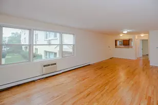 2003 W Touhy Ave, Chicago, IL 60645 - Photo 3