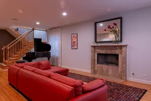 2111 N Whipple St, Chicago, IL 60647 - Photo 3