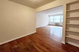 2005 W Touhy Ave, Chicago, IL 60626 - Photo 9