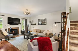 1102 Pine Valley Ct, Elgin, IL 60124 - Photo 7