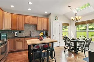 1102 Pine Valley Ct, Elgin, IL 60124 - Photo 11