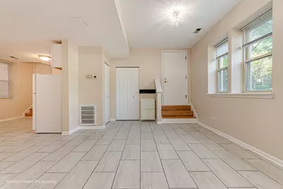 46 6th Avenue #GJ, La Grange, IL 60525 - Photo 9