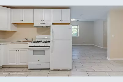 46 6th Avenue #GJ, La Grange, IL 60525 - Photo 13