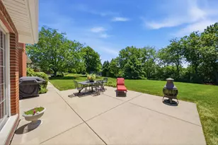 11321 Laura Ln, Frankfort, IL 60423 - Photo 3
