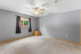10606 W Eastwood Rd, Beach Park, IL 60087 - Photo 11