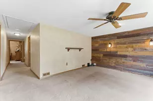 10606 W Eastwood Rd, Beach Park, IL 60087 - Photo 33