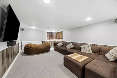 1646 Portsmouth Avenue, Westchester, IL 60154 - Photo 13