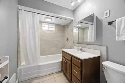 1646 Portsmouth Avenue, Westchester, IL 60154 - Photo 19