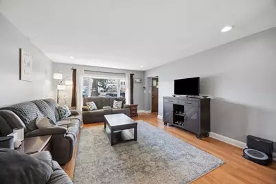 1646 Portsmouth Avenue, Westchester, IL 60154 - Photo 5
