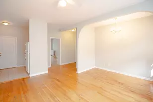 429 E Oakwood Blvd, Chicago, IL 60653 - Photo 7