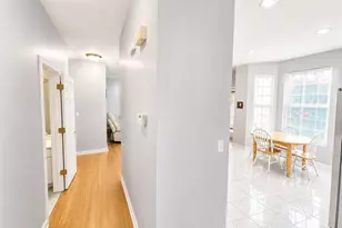 210 Balmoral Ct, Glendale Heights, IL 60139 - Photo 13
