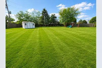 210 Balmoral Court, Glendale Heights, IL 60139 - Photo 7