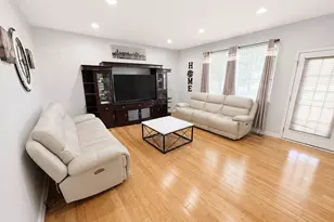 210 Balmoral Ct, Glendale Heights, IL 60139 - Photo 13