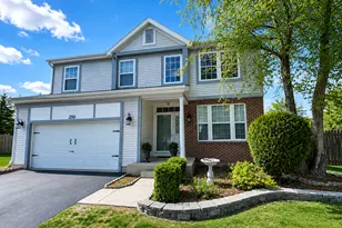 210 Balmoral Ct, Glendale Heights, IL 60139 - Photo 1