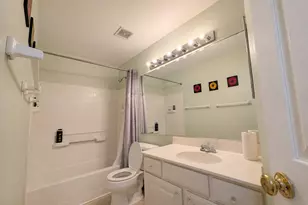210 Balmoral Ct, Glendale Heights, IL 60139 - Photo 25