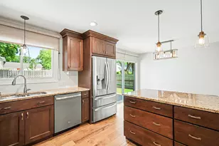 1967 Nottingham Ln, Wheaton, IL 60189 - Photo 11