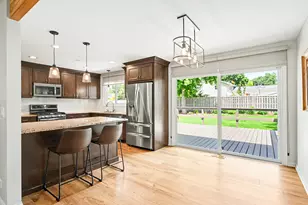 1967 Nottingham Ln, Wheaton, IL 60189 - Photo 9