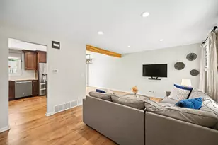 1967 Nottingham Ln, Wheaton, IL 60189 - Photo 5