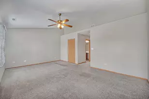 1717 Fieldstone Dr S, Shorewood, IL 60404 - Photo 15