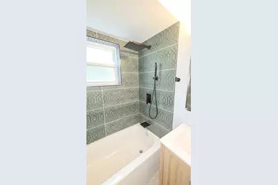 [Address not provided], Bridgeview, IL 60455 - Photo 5