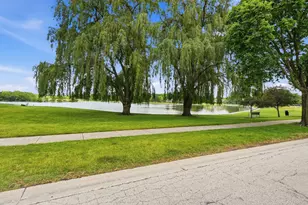 930 Ripple Brook Ln, Elgin, IL 60120 - Photo 43