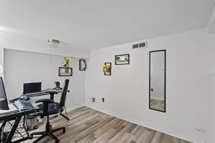 5725 W Giddings St, Chicago, IL 60630 - Photo 51