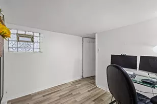5725 W Giddings St, Chicago, IL 60630 - Photo 53