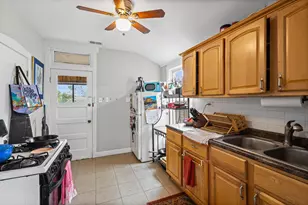 5725 W Giddings St, Chicago, IL 60630 - Photo 21