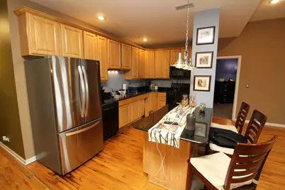 3231 W Fullerton Avenue #3W, Chicago, IL 60647 - Photo 3