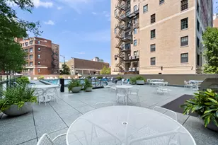2400 N Lakeview Ave, Chicago, IL 60614 - Photo 13