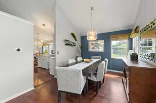 495 W Cimarron Dr, Aurora, IL 60504 - Photo 5