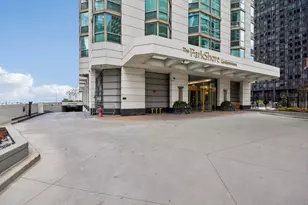 195 N Harbor Dr, Chicago, IL 60601 - Photo 45