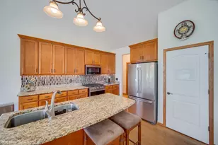 27219 Deer Hollow Ln, Channahon, IL 60410 - Photo 9