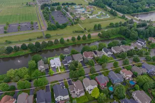 263 Sunbury Dr, Saint Charles, IL 60175 - Photo 5