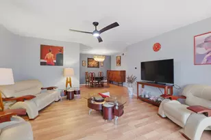 2046 St Johns Ave, Highland Park, IL 60035 - Photo 3