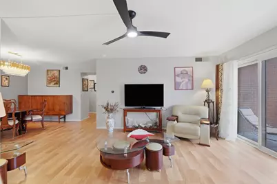 2046 Saint Johns Avenue #3E, Highland Park, IL 60035 - Photo 9
