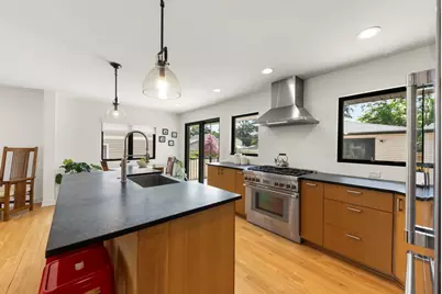 215 8th Street, Downers Grove, IL 60515 - Photo 13