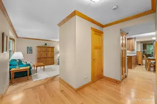 9901 Fox Bluff Ln, Spring Grove, IL 60081 - Photo 7