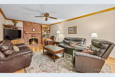 9901 Fox Bluff Lane, Spring Grove, IL 60081 - Photo 13