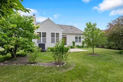 918 Scottsdale Drive, Pingree Grove, IL 60140 - Photo 21