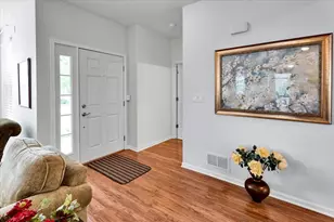 918 Scottsdale Dr, Pingree Grove, IL 60140 - Photo 9