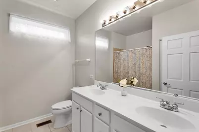 918 Scottsdale Drive, Pingree Grove, IL 60140 - Photo 13