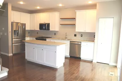 1603 Deer Pointe Drive, South Elgin, IL 60177 - Photo 9