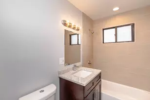 6801 N Ridge Blvd, Chicago, IL 60645 - Photo 15