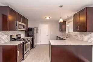 6801 N Ridge Blvd, Chicago, IL 60645 - Photo 7